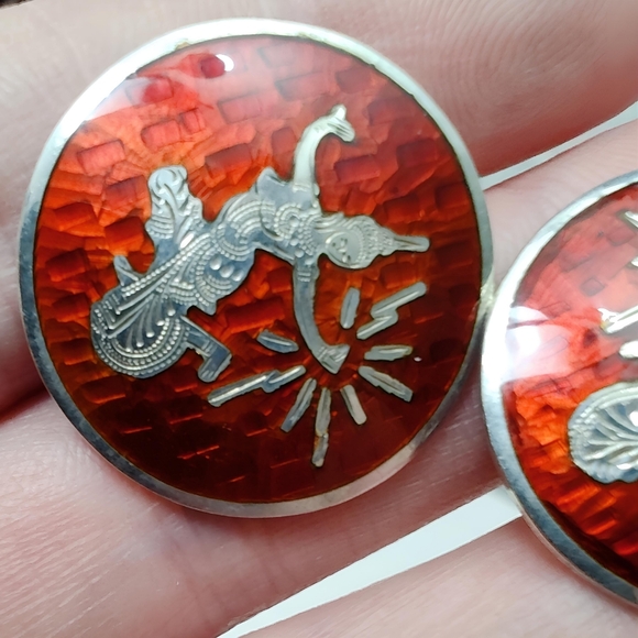 1930's Siam Sterling Silver Red Enamel Mekhala Circle Screw back Earrings - Picture 6 of 7